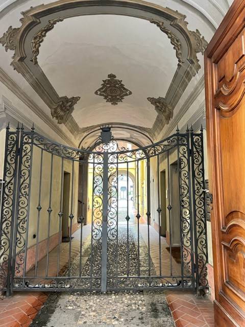 appartamento in vendita a Modena in zona Centro Storico