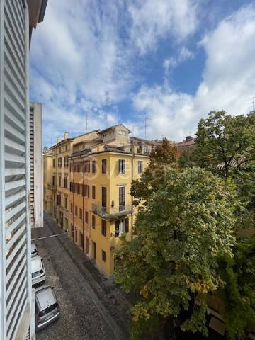 appartamento in vendita a Modena in zona Centro Storico