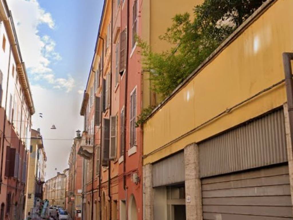 appartamento in vendita a Modena in zona Centro Storico