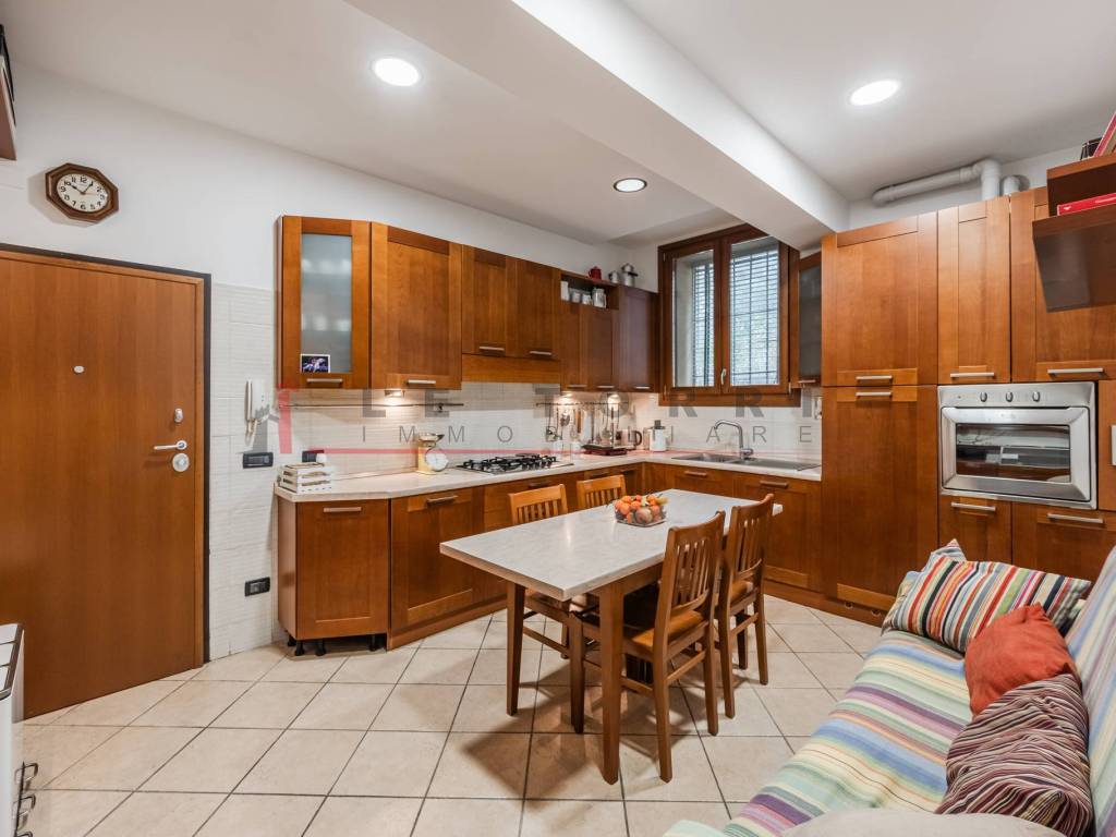 appartamento in vendita a Modena in zona San Lazzaro / Modena Est