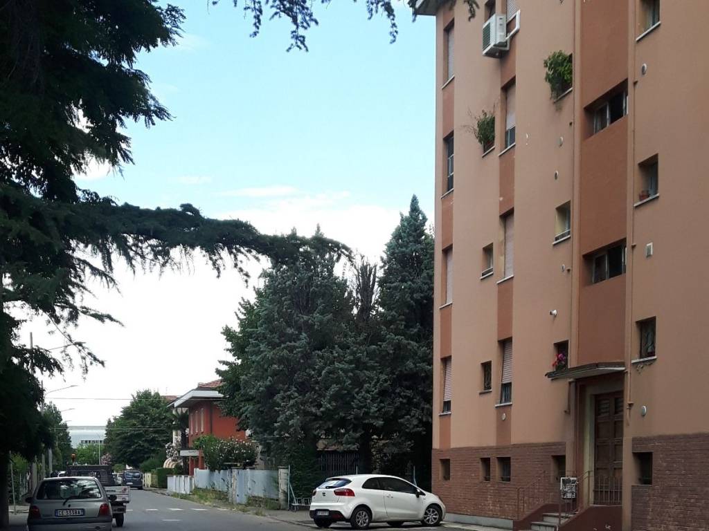 appartamento in vendita a Modena in zona San Lazzaro / Modena Est