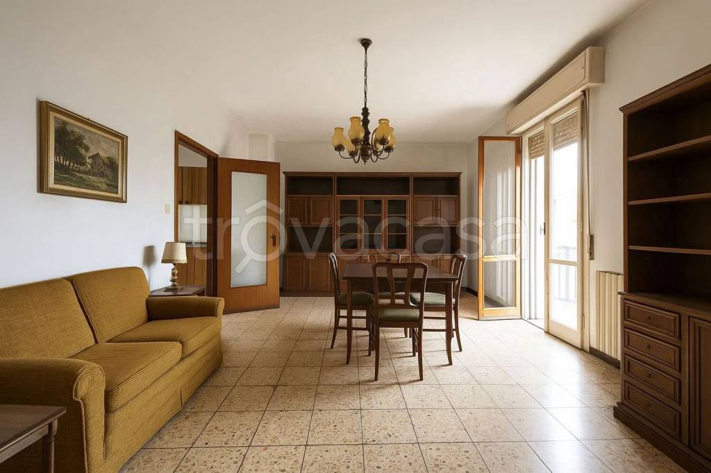 appartamento in vendita a Modena in zona San Faustino