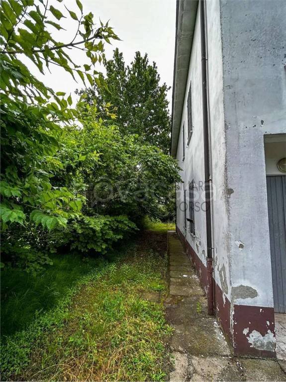 casa indipendente in vendita a Modena in zona Madonnina / Quattro Ville