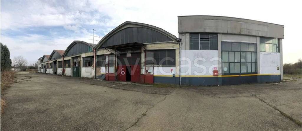 capannone in vendita a Modena in zona Madonnina / Quattro Ville