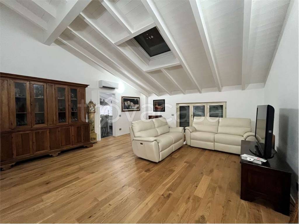 appartamento in vendita a Modena in zona San Faustino