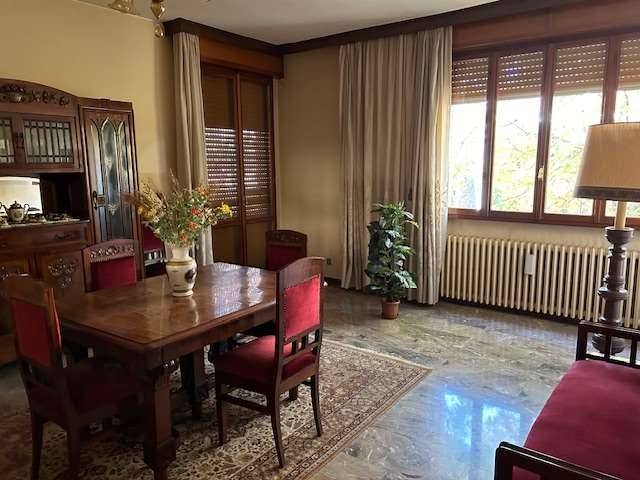 casa indipendente in vendita a Modena in zona Vaciglio