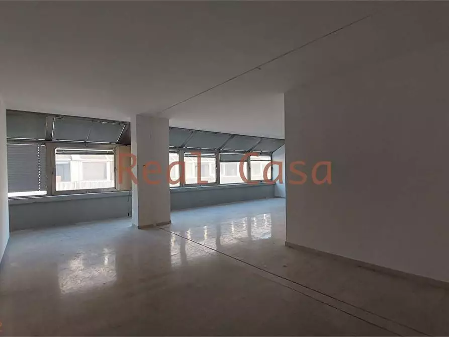 ufficio in vendita a Modena in zona San Faustino