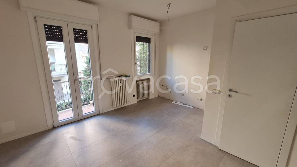 appartamento in vendita a Modena in zona San Faustino