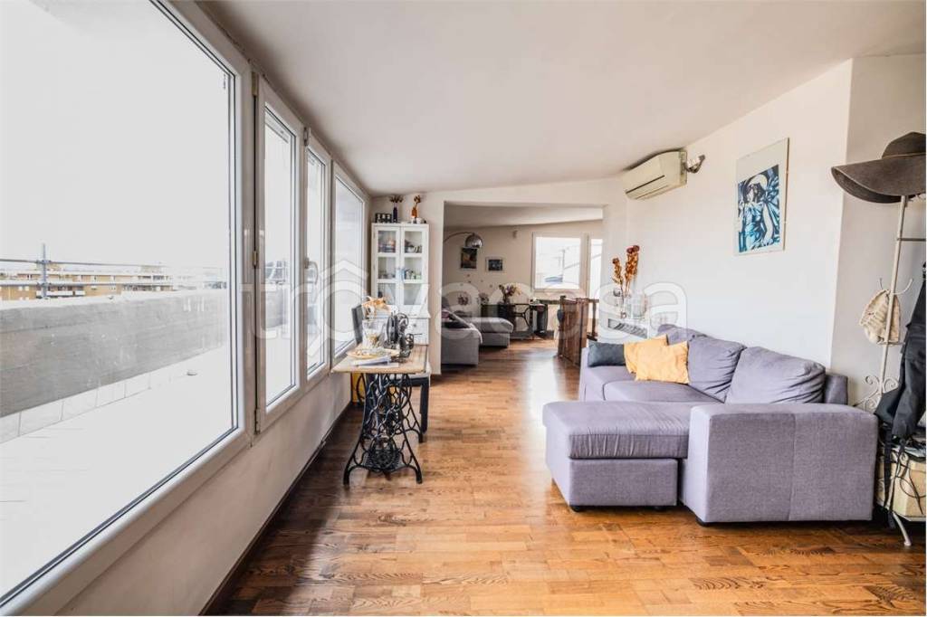 appartamento in vendita a Modena in zona San Faustino