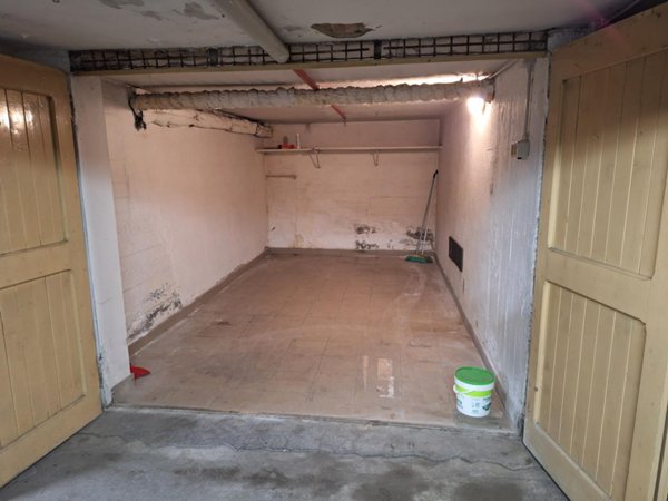 negozio in vendita a Modena in zona San Lazzaro / Modena Est