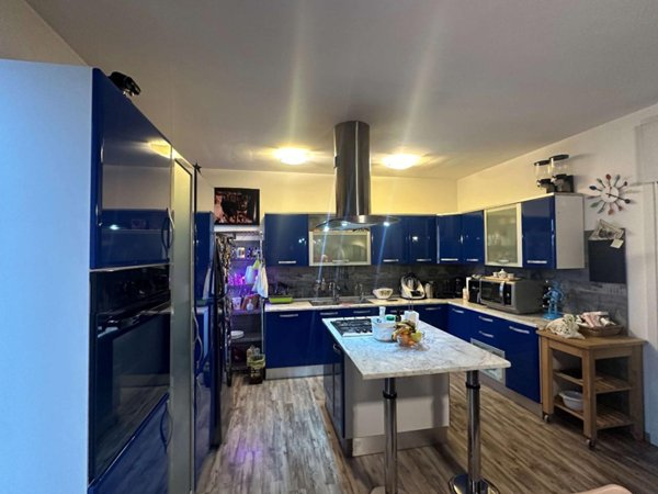 appartamento in vendita a Modena in zona Crocetta