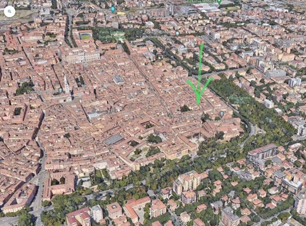 appartamento in vendita a Modena in zona Centro Storico