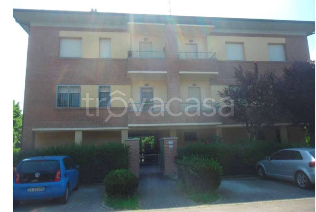 appartamento in vendita a Modena in zona Villanova