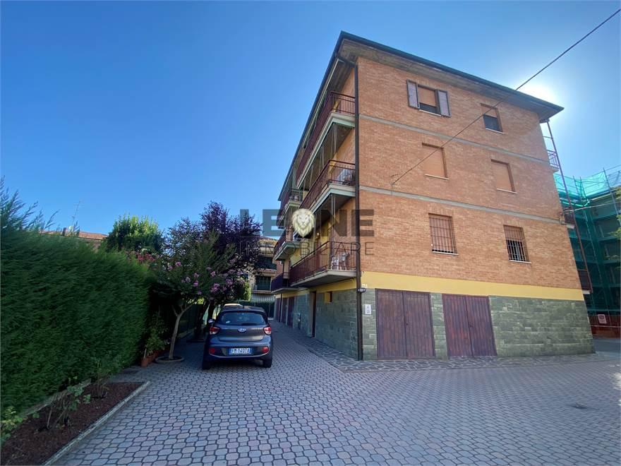 appartamento in vendita a Modena in zona Centro Storico