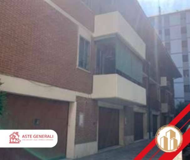 casa indipendente in vendita a Modena in zona Sant'Agnese