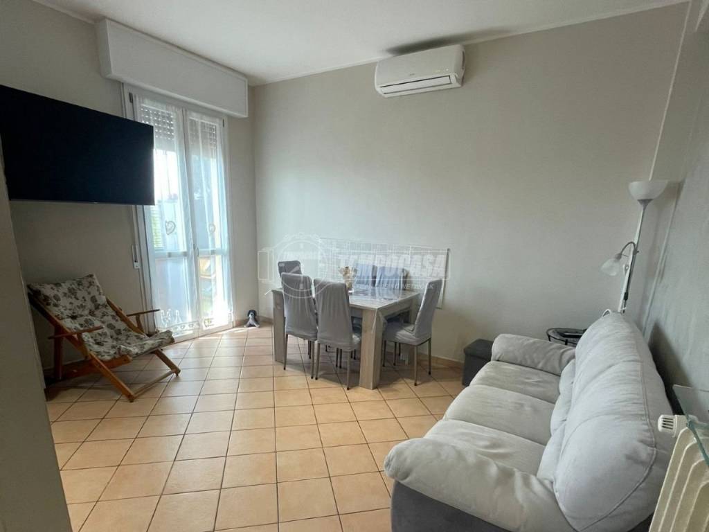 appartamento in vendita a Modena in zona San Lazzaro / Modena Est