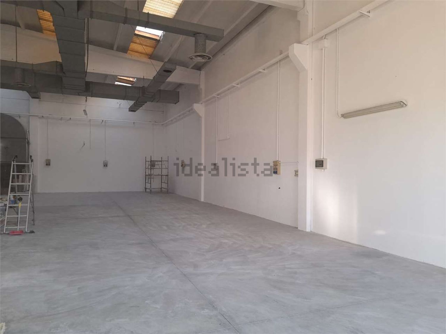 ufficio in vendita a Modena in zona Crocetta