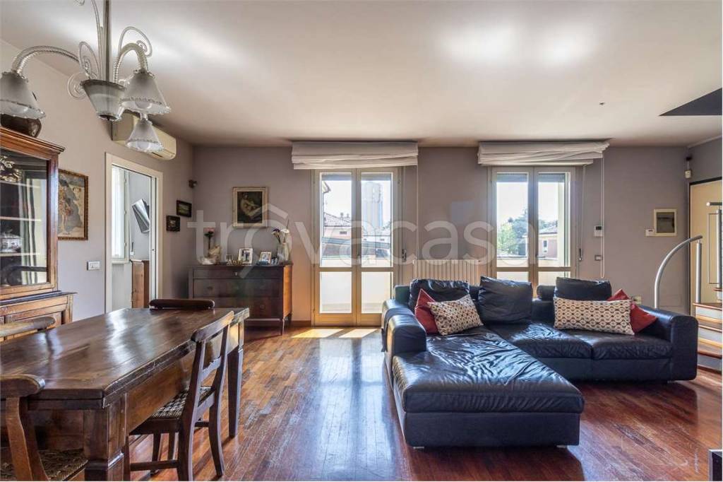 appartamento in vendita a Modena in zona Crocetta