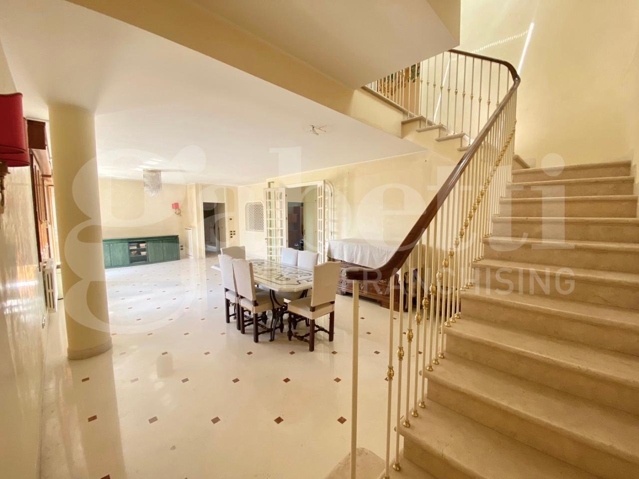 appartamento in vendita a Modena in zona Buon Pastore