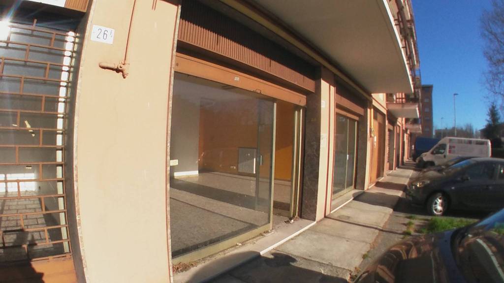 negozio in vendita a Modena in zona San Lazzaro / Modena Est