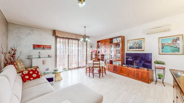 appartamento in vendita a Modena in zona San Faustino