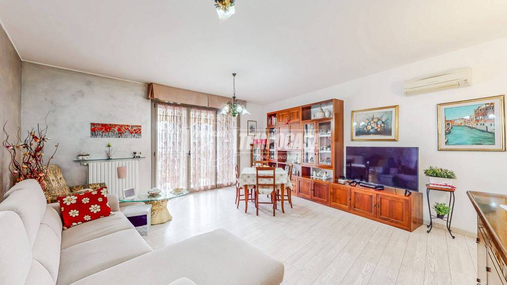 appartamento in vendita a Modena in zona San Faustino