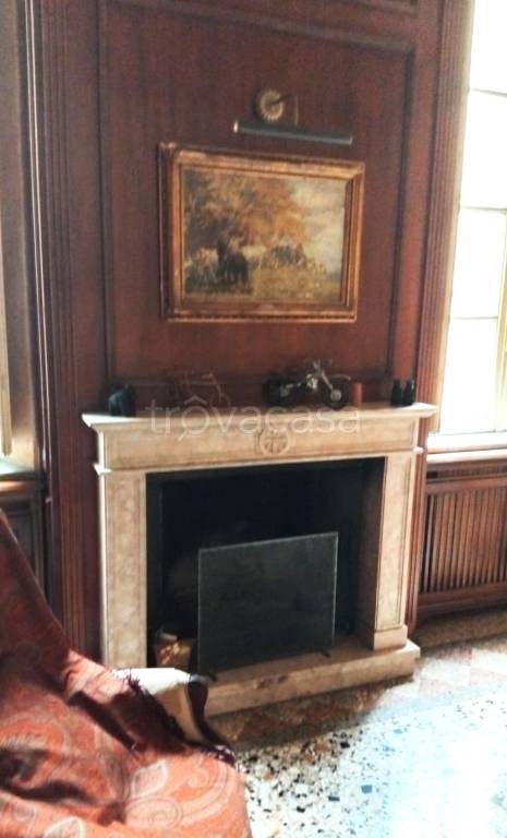 appartamento in vendita a Modena in zona Centro Storico