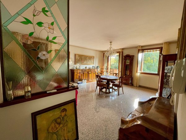 casa indipendente in vendita a Modena in zona Crocetta