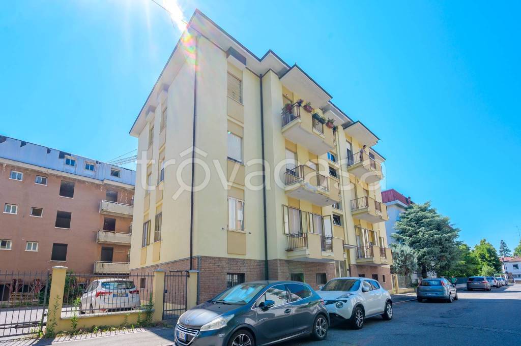 appartamento in vendita a Modena in zona Sant'Agnese