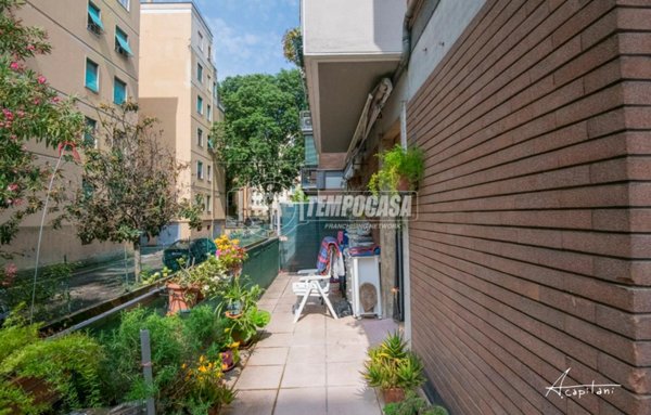 appartamento in vendita a Modena in zona San Lazzaro / Modena Est