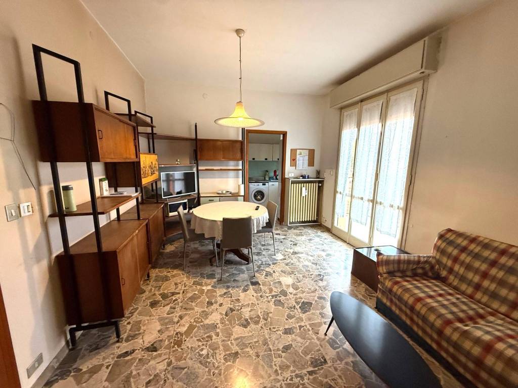 appartamento in vendita a Modena in zona Centro Storico