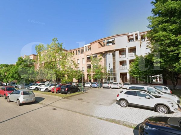 ufficio in vendita a Modena in zona Cittanova
