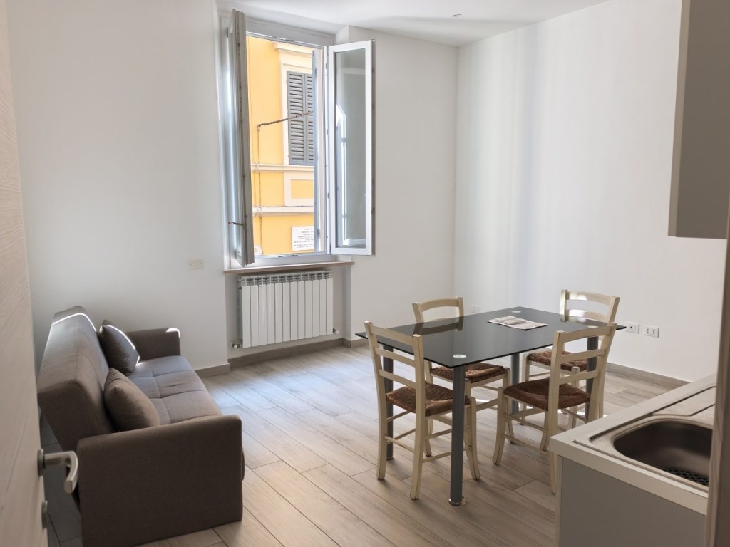 appartamento in vendita a Modena in zona Centro Storico