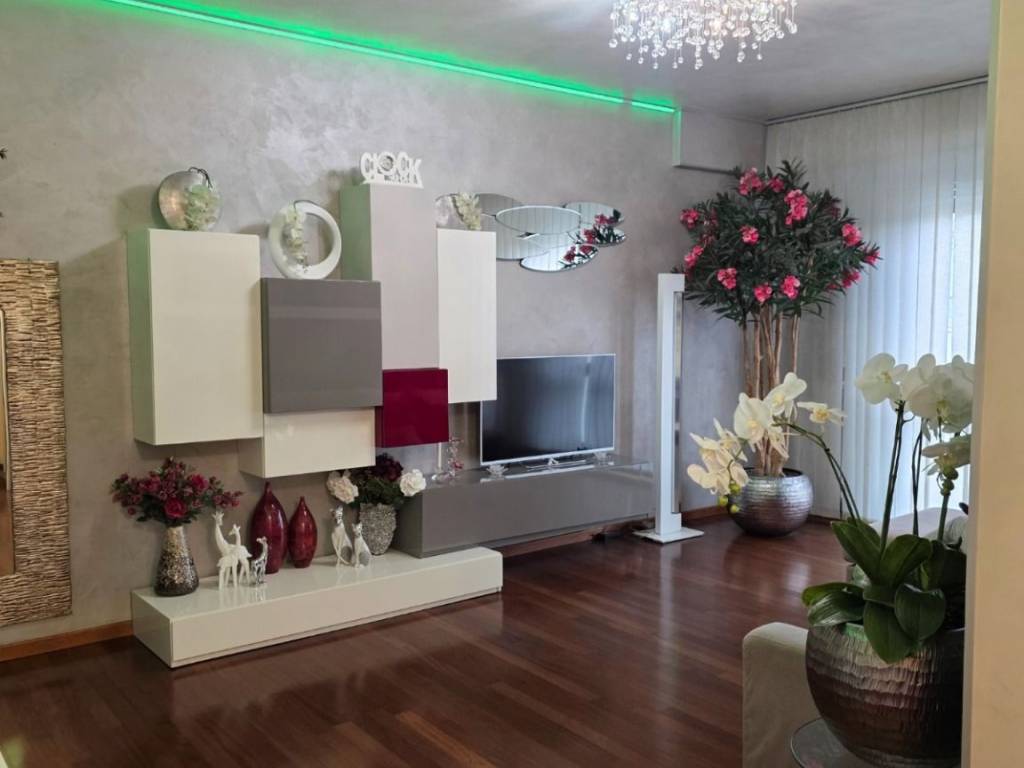 appartamento in vendita a Modena