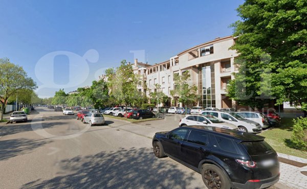 ufficio in vendita a Modena in zona Centro Storico