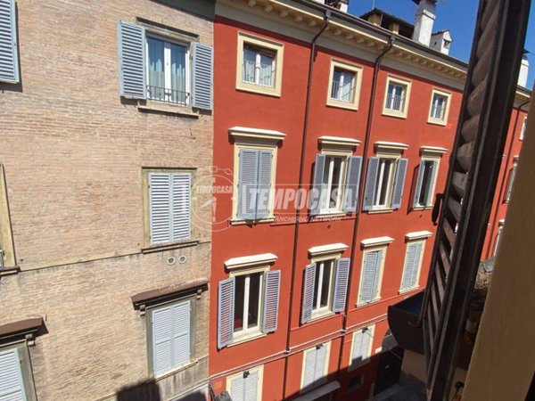 appartamento in vendita a Modena in zona Centro Storico