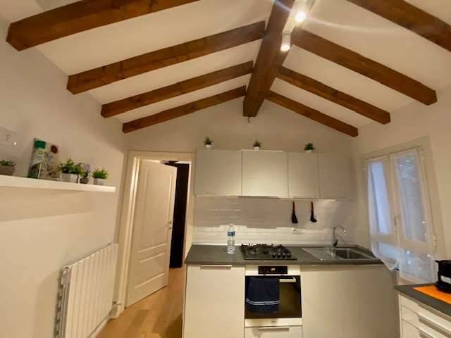 appartamento in vendita a Modena in zona Centro Storico