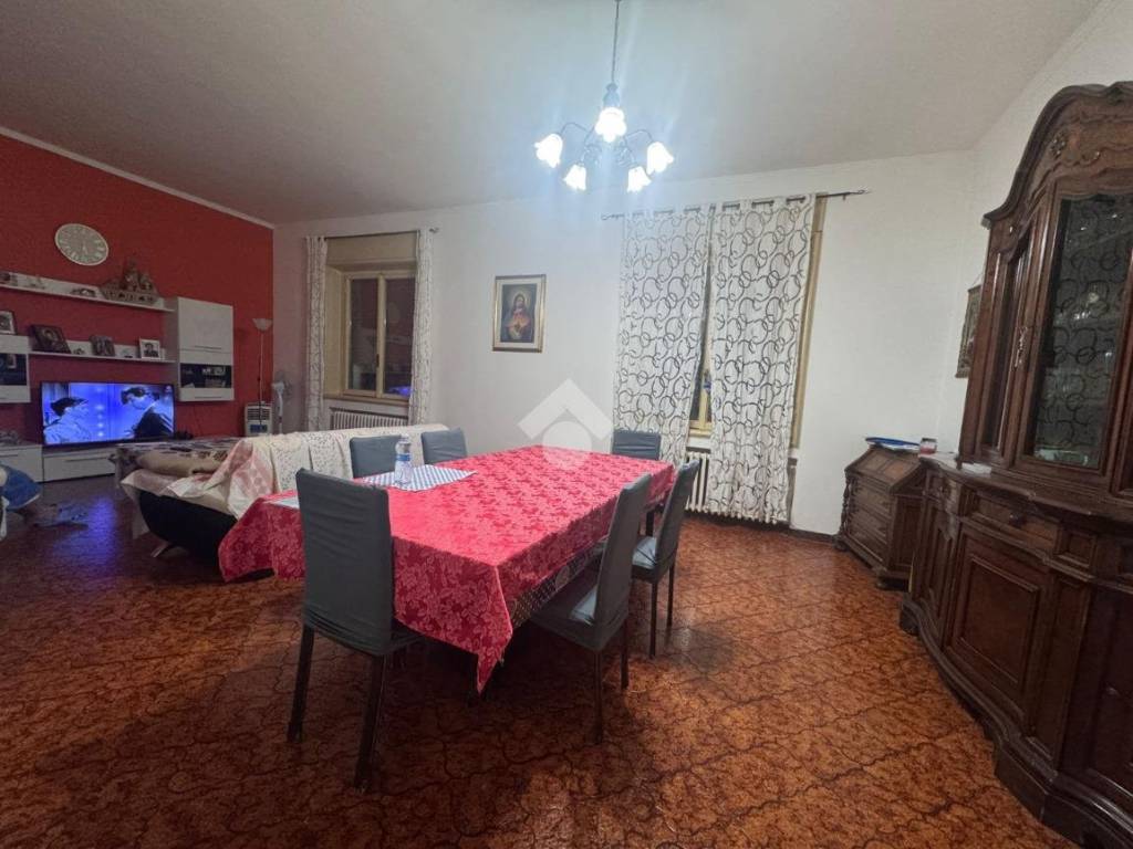 appartamento in vendita a Modena in zona San Lazzaro / Modena Est