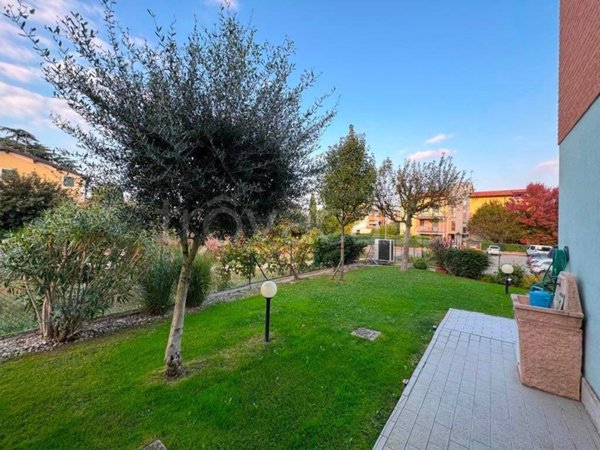 casa indipendente in vendita a Modena in zona Cognento