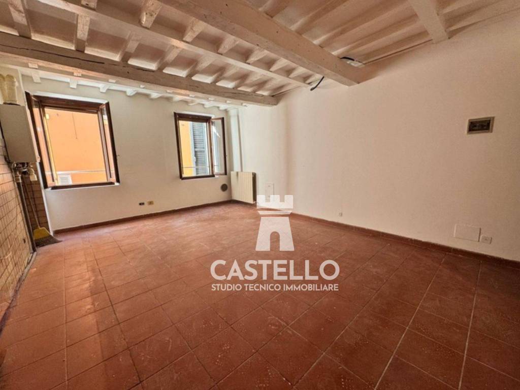 appartamento in vendita a Modena in zona Centro Storico