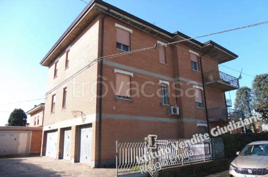 appartamento in vendita a Modena in zona Lesignana