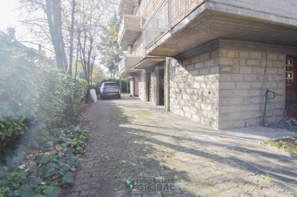 casa indipendente in vendita a Modena in zona Amendola
