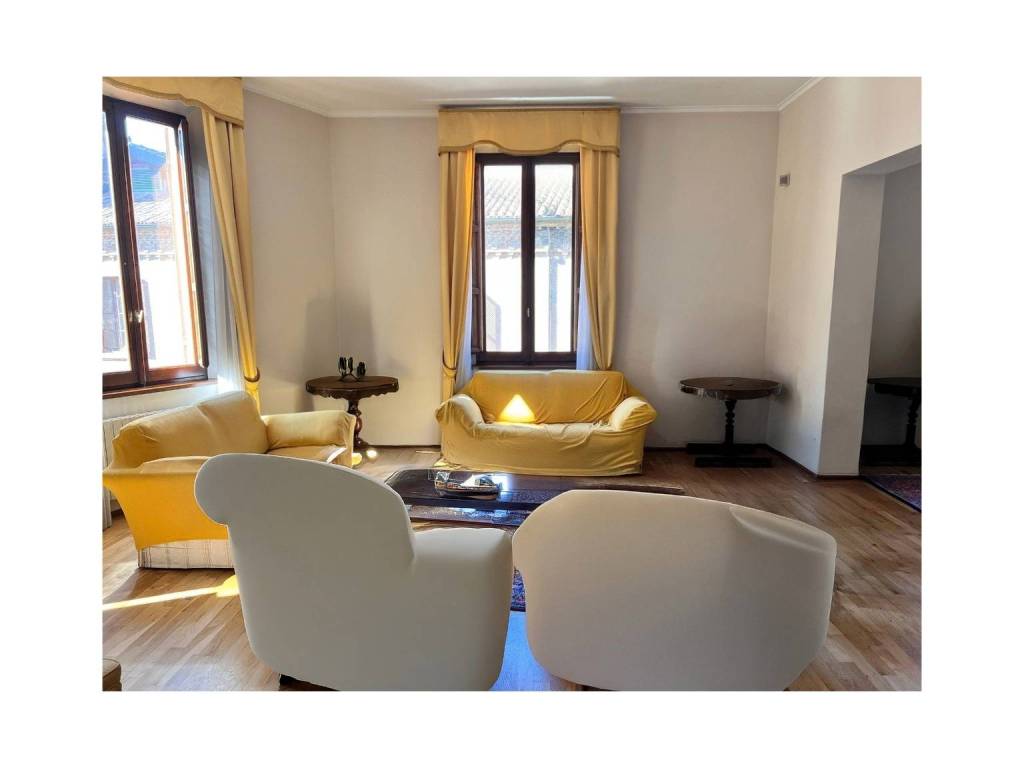 appartamento in vendita a Modena in zona Centro Storico