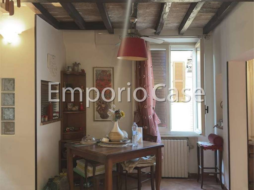 appartamento in vendita a Modena in zona Centro Storico