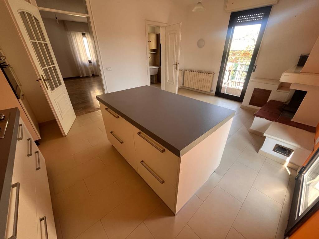 appartamento in vendita a Modena in zona Buon Pastore