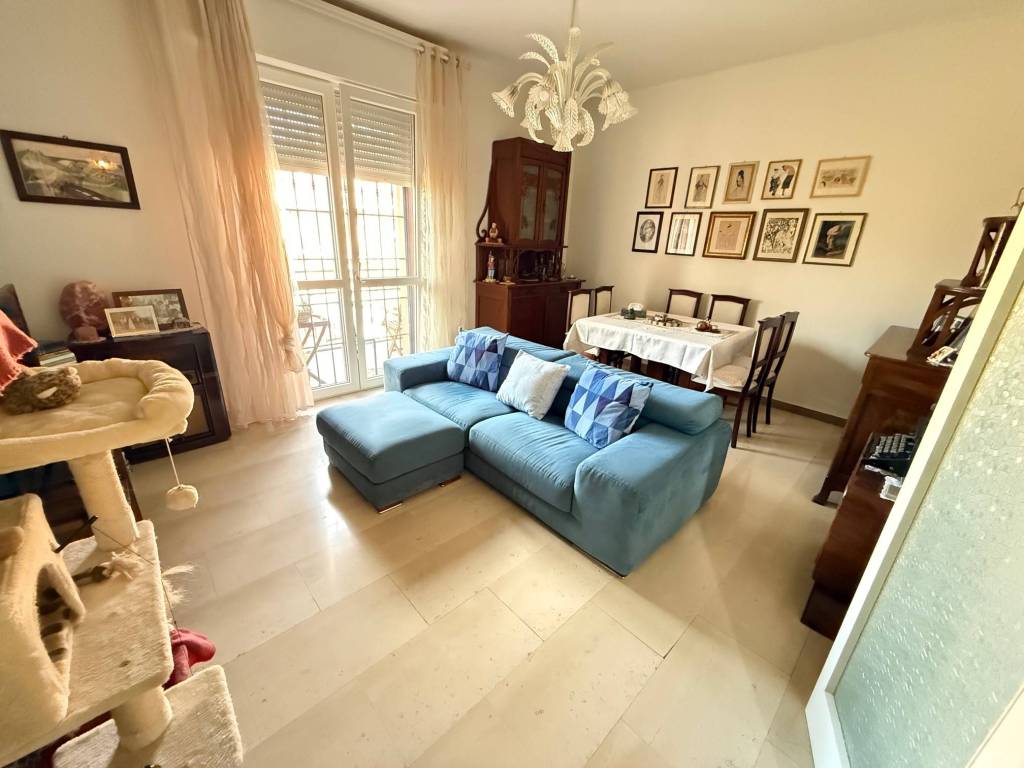 appartamento in vendita a Modena in zona Vaciglio