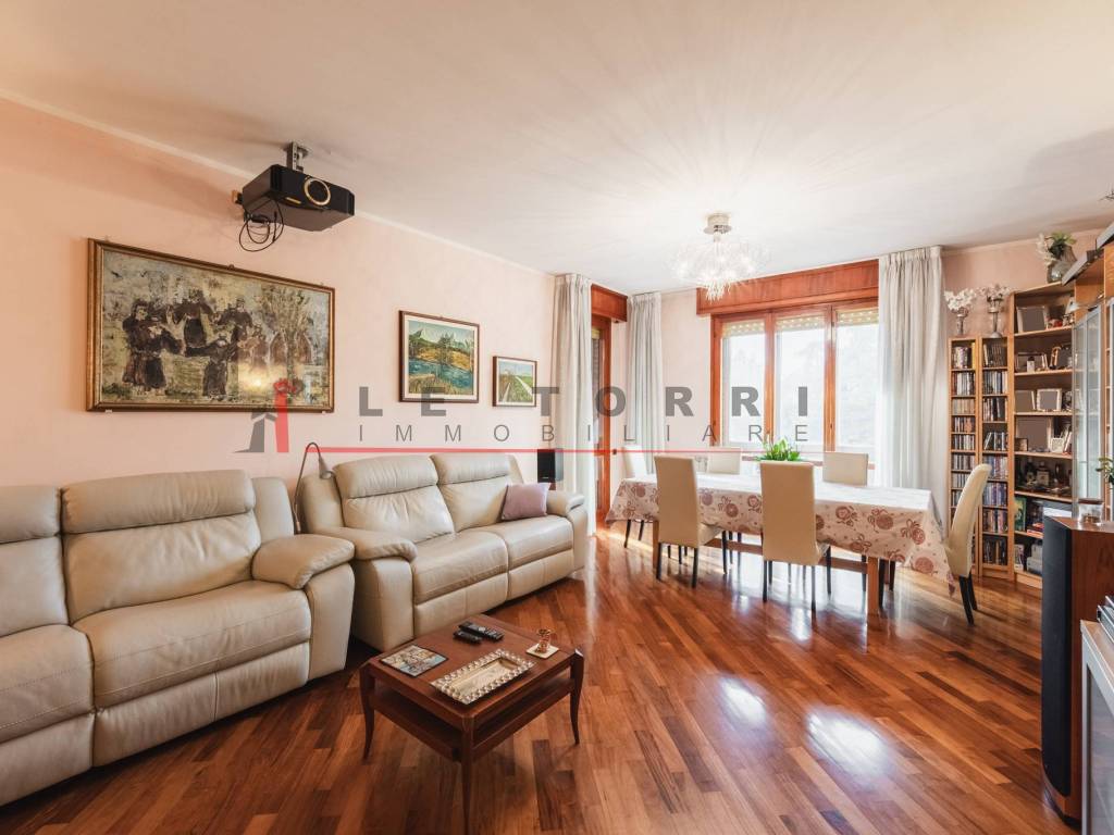 appartamento in vendita a Modena in zona Crocetta