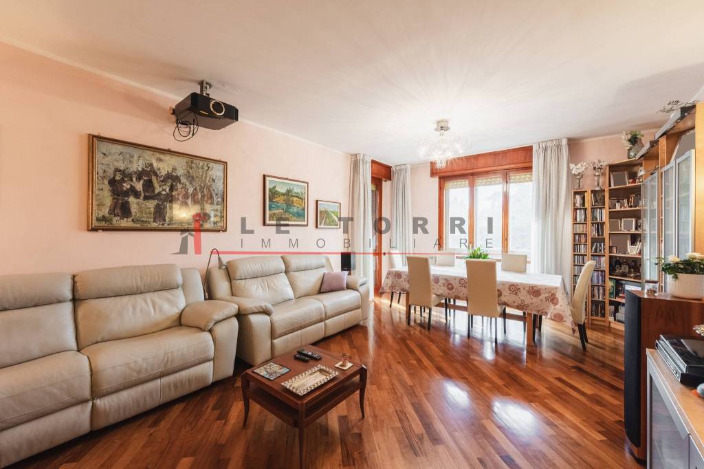 appartamento in vendita a Modena in zona Centro Storico