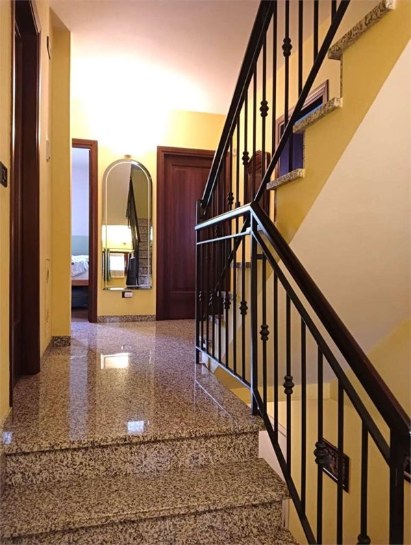 casa indipendente in vendita a Modena