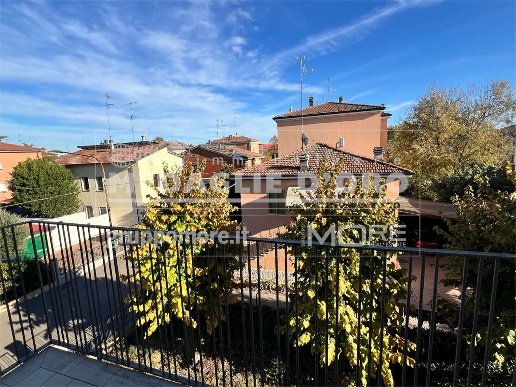 appartamento in vendita a Modena in zona San Lazzaro / Modena Est